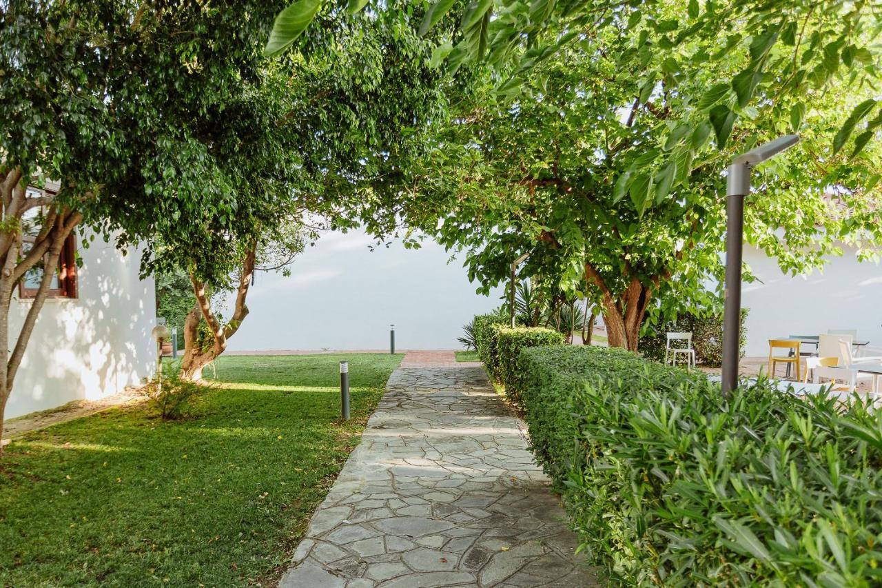 Resort Fior Di Sardegna Posada  Exterior foto